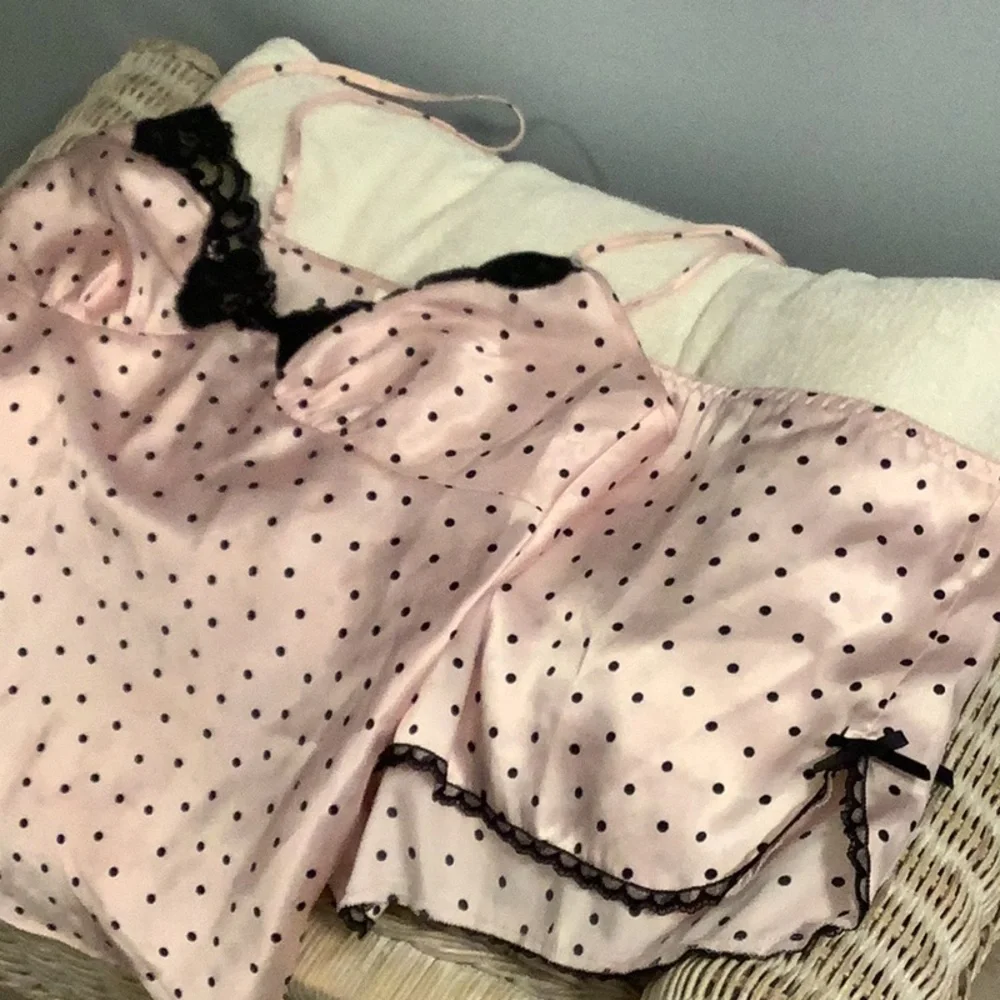 Gilligan & O'Malley Pink Camisole with Black Dots and Lace 2 pc set - Picture 2 of 10